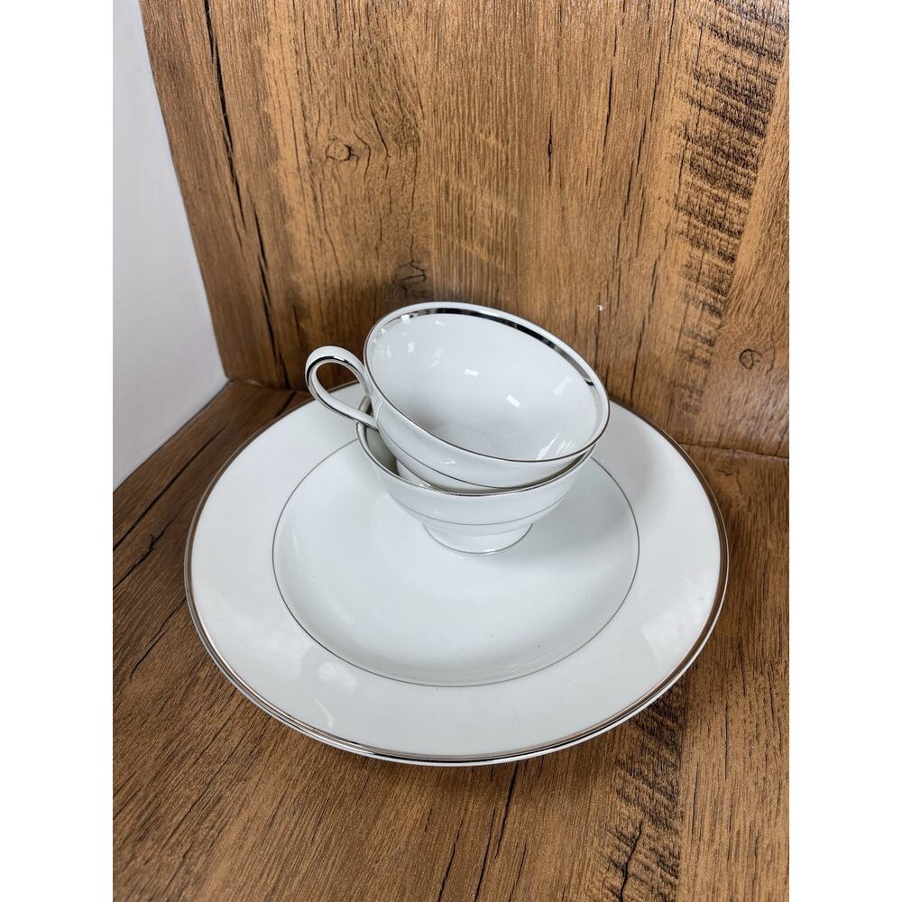 Princess House Heritage Platinum White China Trim Two Tea Cups One Bowl